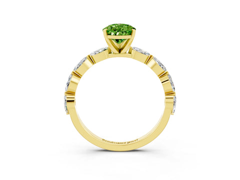 Yellow gold Pear Cut Peridot Ring with Marquise Side Stones and Prong Setting_3