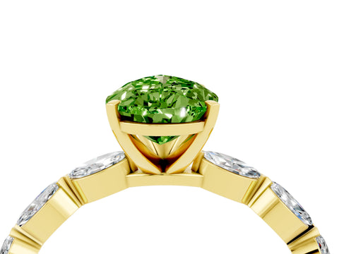 Yellow gold Pear Cut Peridot Ring with Marquise Side Stones and Prong Setting_4