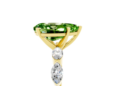 Yellow gold Pear Cut Peridot Ring with Marquise Side Stones and Prong Setting_5
