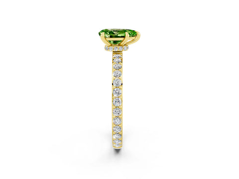 Yellow gold Pear Cut Peridot Ring with Pavé Band and Four-Prong Setting_2