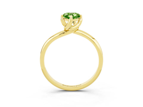 Yellow gold Pear Cut Peridot Solitaire Engagement Ring with Four-Prong Setting and Classic Band_15