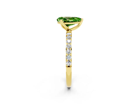 Yellow gold Pear Cut Peridot Solitaire Engagement Ring with Pavé Band and Prong Setting_2