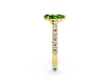 Yellow gold Pear Cut Peridot Solitaire Pavé Band with Four-Prong Setting_2