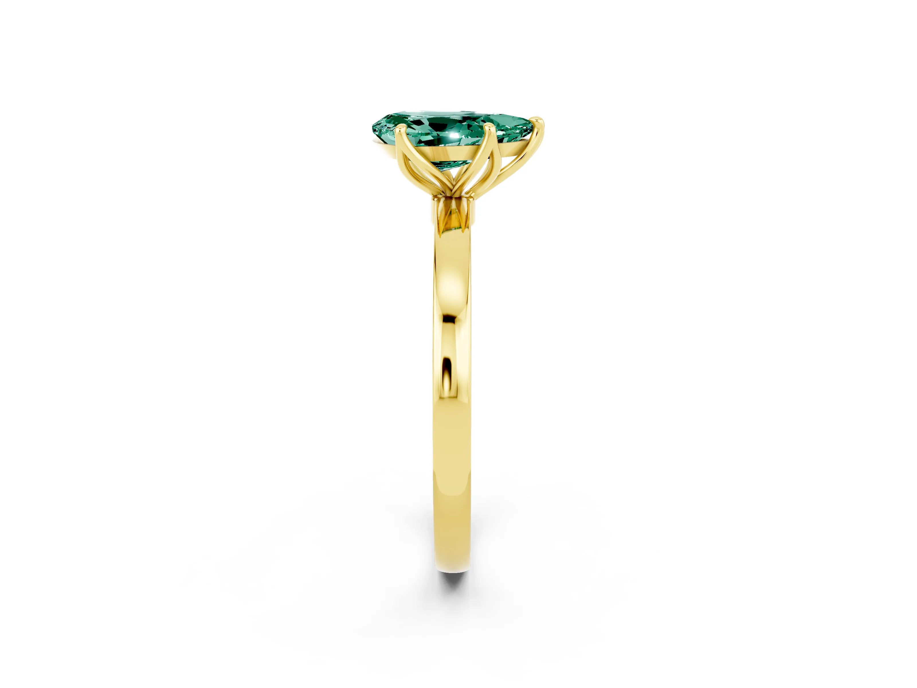 Yellow gold Pear Cut Solitaire Diamond Ring with Thin Band and Four-Prong Setting_2