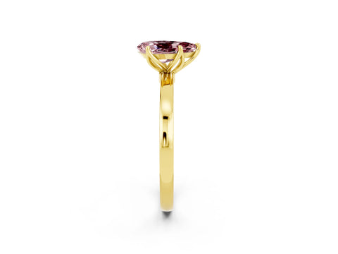 Yellow gold Pear Cut Solitaire Diamond Ring with Thin Band and Four-Prong Setting_2