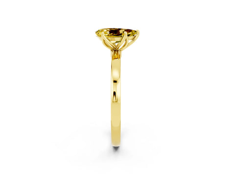 Yellow gold Pear Cut Solitaire Diamond Ring with Thin Band and Four-Prong Setting_2