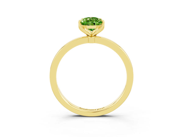 Yellow gold Pear Cut Solitaire Diamond Ring with Thin Band and Four-Prong Setting
