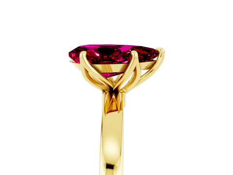 Yellow gold Pear Cut Solitaire Diamond Ring with Thin Band and Four-Prong Setting_5