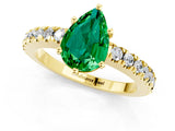 Yellow gold Pear Cut Solitaire Diamond with Pavé Band and Four-Prong Setting_1