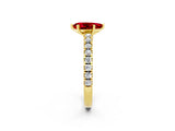 Yellow gold Pear Cut Solitaire Diamond with Pavé Band and Four-Prong Setting_2