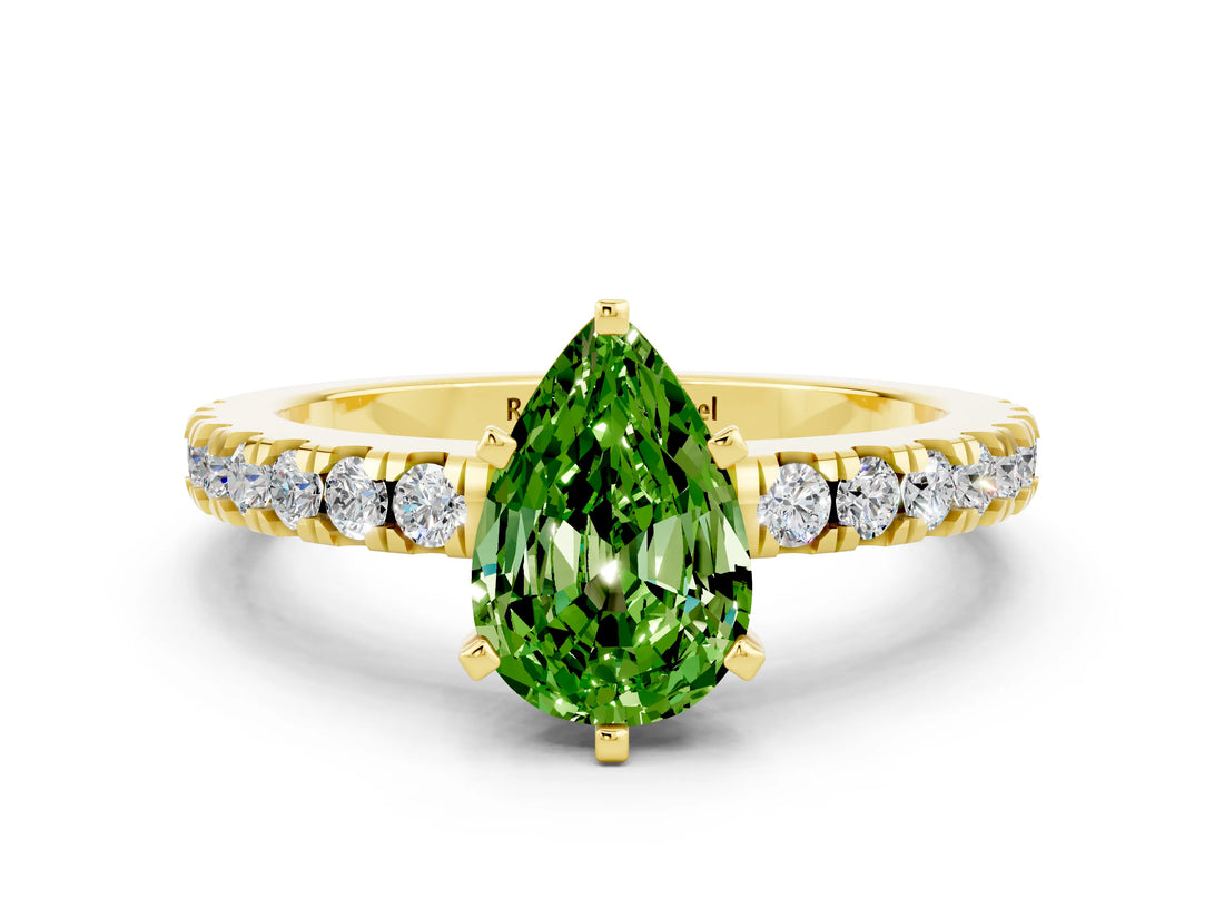 Yellow gold Pear Cut Solitaire Diamond with Pavé Band and Four-Prong Setting