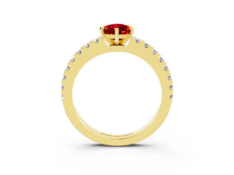 Yellow gold Pear Cut Solitaire Diamond with Pavé Band and Four-Prong Setting_3