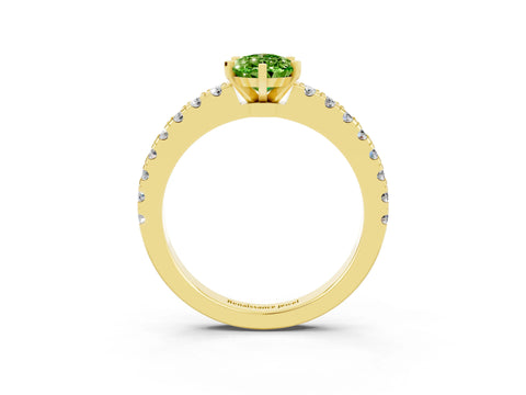 Yellow gold Pear Cut Solitaire Diamond with Pavé Band and Four-Prong Setting_3