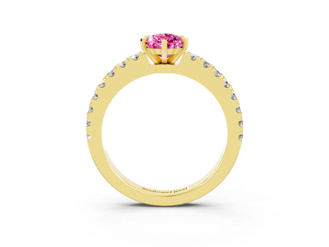 Yellow gold Pear Cut Solitaire Diamond with Pavé Band and Four-Prong Setting_3