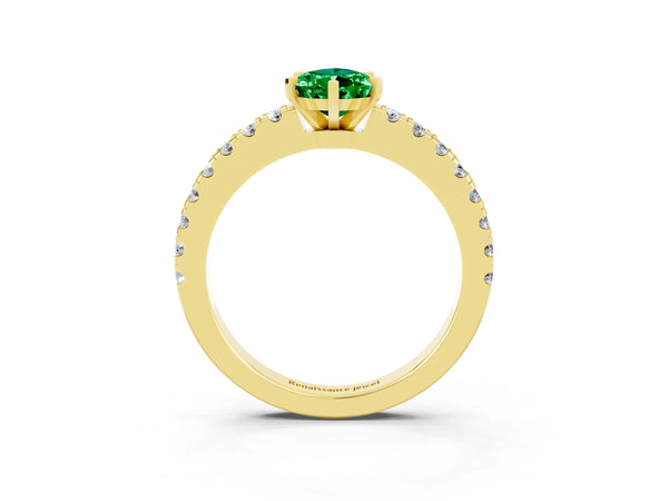 Yellow gold Pear Cut Solitaire Emerald with Pavé Band and Four-Prong Setting