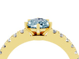 Yellow gold Pear Cut Solitaire Diamond with Pavé Band and Four-Prong Setting_4