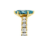 Yellow gold Pear Cut Solitaire Diamond with Pavé Band and Four-Prong Setting_5
