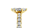 Yellow gold Pear Cut Solitaire Diamond with Pavé Band and Four-Prong Setting_5