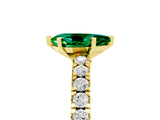 Yellow gold Pear Cut Solitaire Diamond with Pavé Band and Four-Prong Setting_5