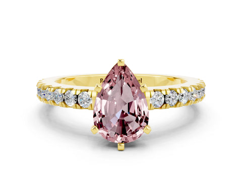 Yellow gold Pear Cut Solitaire Diamond with Pavé Band and Four-Prong Setting