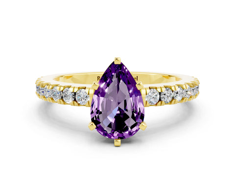Yellow gold Pear Cut Solitaire Diamond with Pavé Band and Four-Prong Setting
