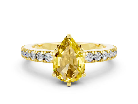 Yellow gold Pear Cut Solitaire Diamond with Pavé Band and Four-Prong Setting