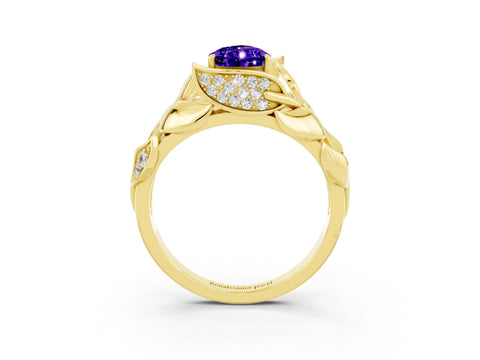 Yellow gold Pear Cut Solitaire Leaf-Inspired Engagement Ring with Prong Setting_3
