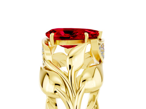 Yellow gold Pear Cut Solitaire Leaf-Inspired Engagement Ring with Prong Setting_5
