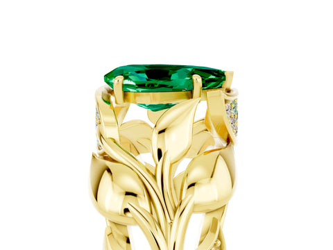 Yellow gold Pear Cut Solitaire Leaf-Inspired Engagement Ring with Prong Setting_5