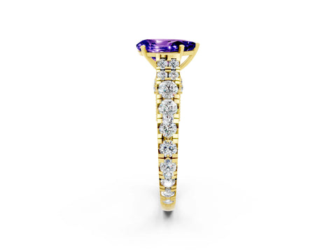 Yellow gold Pear Cut Tanzanite Classic Solitaire Ring with Pavé Band and Four-Prong Setting_2