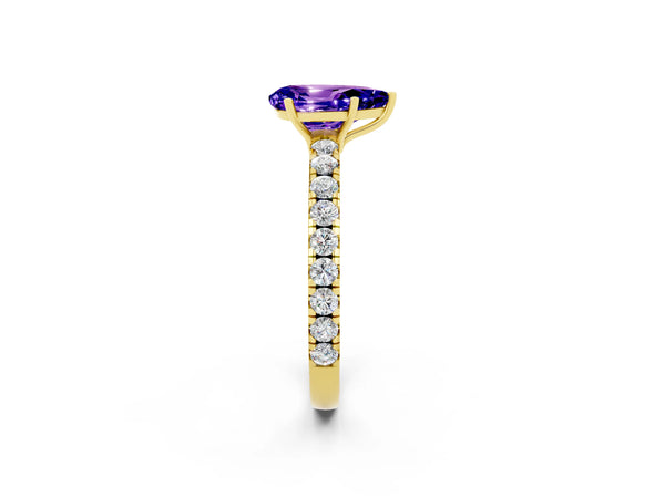Yellow gold Pear Cut Tanzanite Pavé Solitaire Engagement Ring with Four-Prong Setting