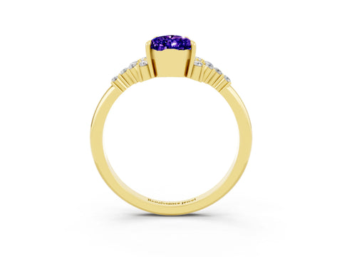 Yellow gold Pear Cut Tanzanite Ring with Side Stones and Four-Prong Setting_39