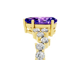Yellow gold Pear Cut Tanzanite Scattered Round Accent Ring with Prong Setting_17