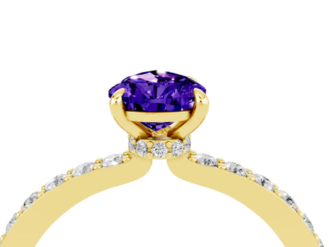 Yellow gold Pear Cut Tanzanite Solitaire Engagement Ring with Pavé Band and Four-Prong Setting_4
