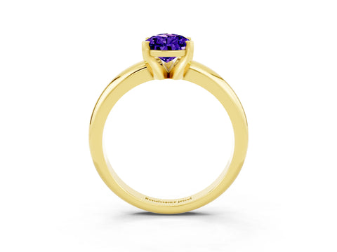 Yellow gold Pear Cut Tanzanite Solitaire Engagement Ring with Round Band and Four-Prong Setting_3