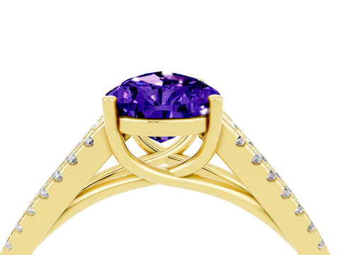 Yellow gold Pear Cut Tanzanite Solitaire Engagement Ring with Split Shank Pavé Band_4