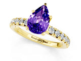 Yellow gold Pear Cut Tanzanite Solitaire Pavé Engagement Ring with Round Band and Prong Setting_67