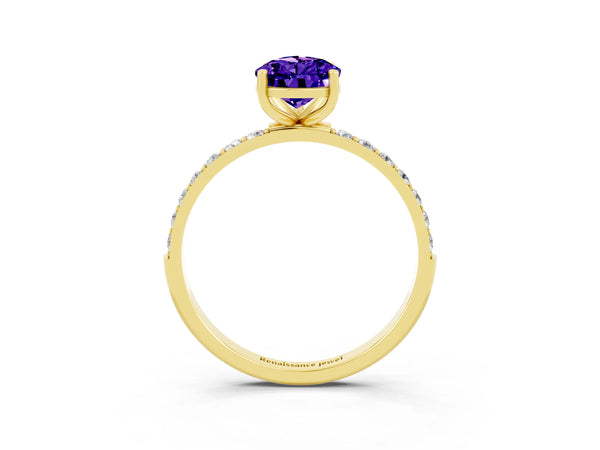 Yellow gold Pear Cut Tanzanite Solitaire Ring with Round  Pavé Band and Prong Setting