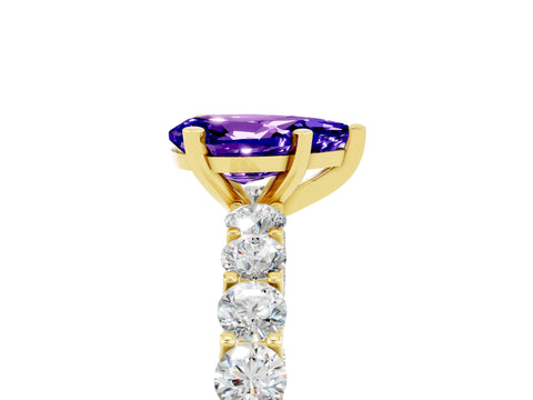 Yellow gold Pear Cut Tanzanite Solitaire Ring with Shared Prong Pavé Band and Four-Prong Setting_5