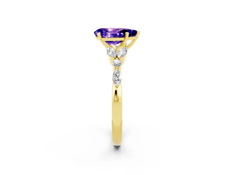 Yellow gold Pear Cut Tanzanite Solitaire Ring with Side Stones and Four-Prong Setting_14