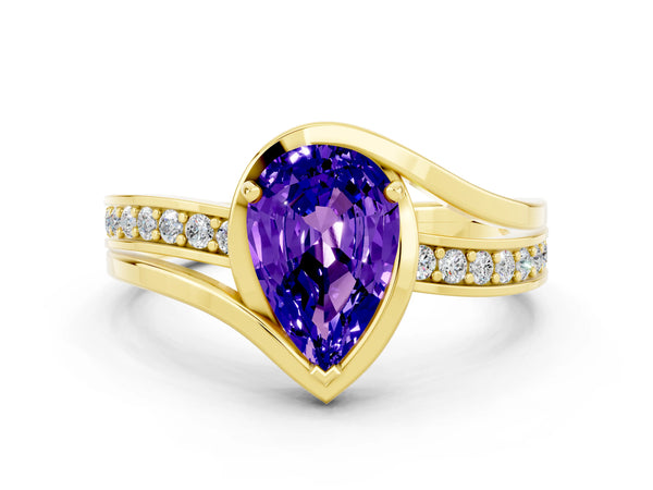 Yellow gold Pear Cut Tanzanite Solitaire Ring with Split Shank and Prong Setting