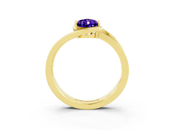 Yellow gold Pear Cut Tanzanite Solitaire Ring with Split Shank and Prong Setting