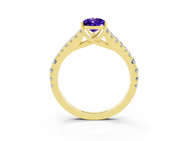 Yellow gold Pear Cut Tanzanite Split Shank Pavé Engagement Ring with Four-Prong Setting