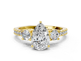 Yellow gold Pear Cut Three-Stone Diamond Pavé Band with Prong Setting_59