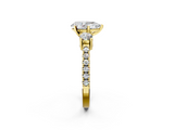 Yellow gold Pear Cut Three-Stone Diamond Pavé Band with Prong Setting_61