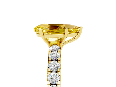 Yellow gold Pear Cut Yellow Sapphire Pavé Solitaire Engagement Ring with Four-Prong Setting_17