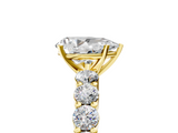 Yellow gold Pear Diamond Pavé Band Solitaire with Four-Prong Setting_21