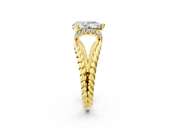 Yellow Gold Pear-Shaped Engagement Ring Setting with Twisted Rope Split Shank and Accented Head