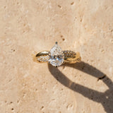 Yellow gold Pear Solitaire Twist Band with Pave Prong Setting_15