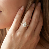 Yellow gold Pear Solitaire Twisted Pave Band with Four-Prong Setting_15